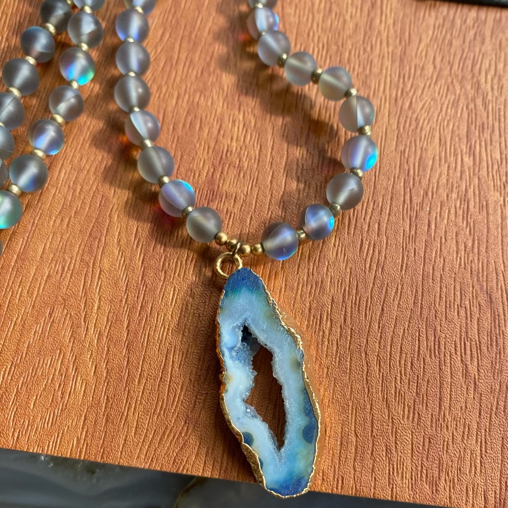 Loves Affect Necklace - Picture 3 of 4